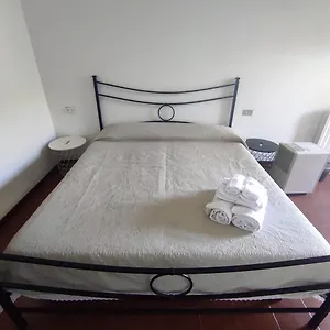 https://locanda-la-lanterna.hotelitalianriviera.com