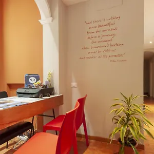 https://bb-cento-passi-dalle-mura.it-tuscanyhotel.com